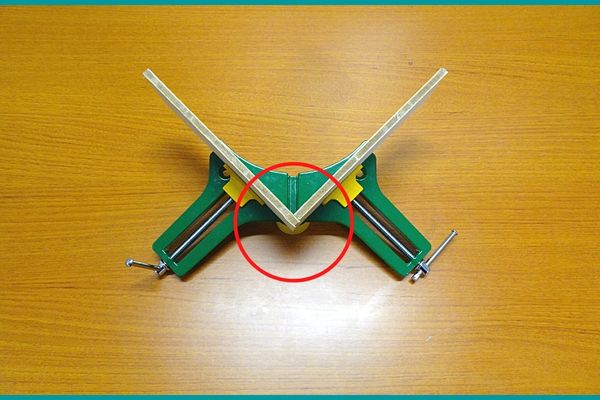 DIY便利グッツ木工用コーナークランプ