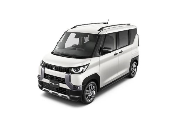 デリカミニの車種カラー「ホワイトパール」