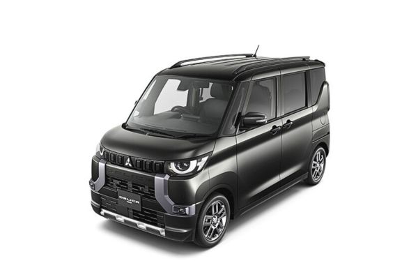 デリカミニの車種カラー「ブラックマイカ」