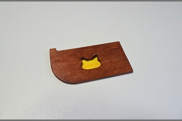木材にレジンを流し込んだやり方