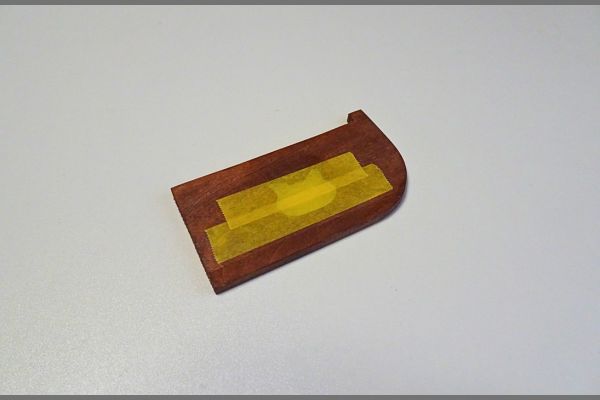 木材にレジンを流し込んだやり方