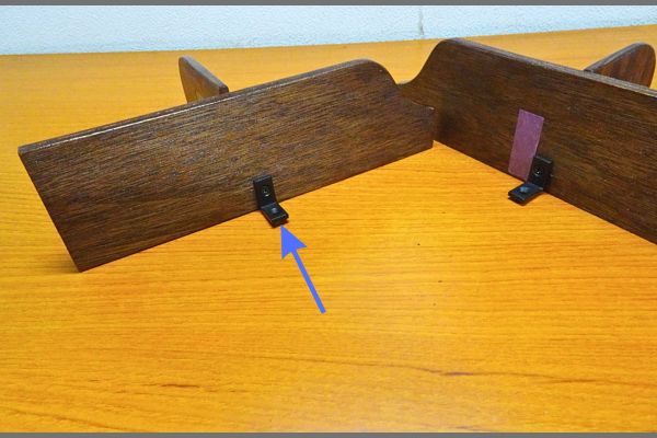 100円ショップの木材で作る、小さな棚の組みたて手順